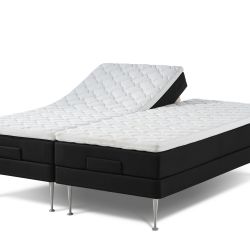 Lama First Elevations seng 180x200 med 4 cm latex top